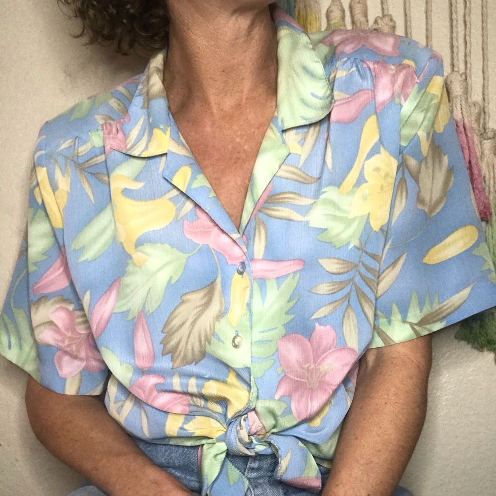 💐VTG pastel floral spring top